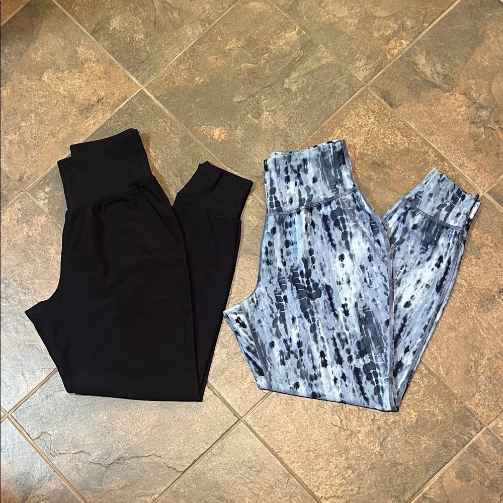 Old Navy Black and Blue-Patterned Women's Joggers Set